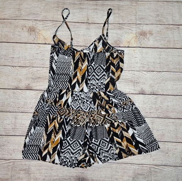 One clothing tribal aztec sleeveless shorts romper - Picture 6 of 9